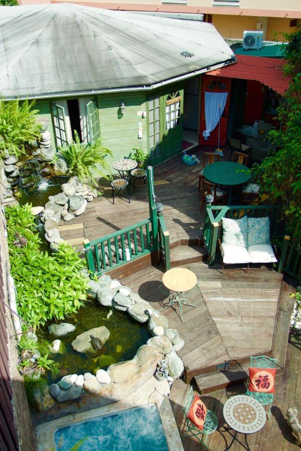 One32 Guesthouse Bejeweled Kingston Ngoại thất bức ảnh